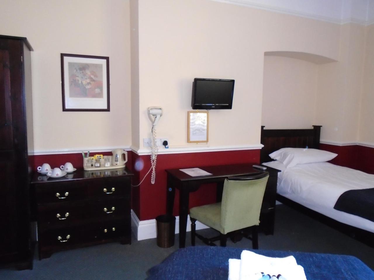 The Swan Inn Pub Isleworth Ngoại thất bức ảnh